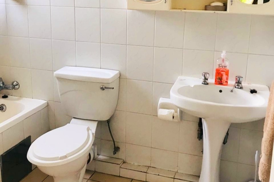 2 Bedroom Property for Sale in Melville Gauteng