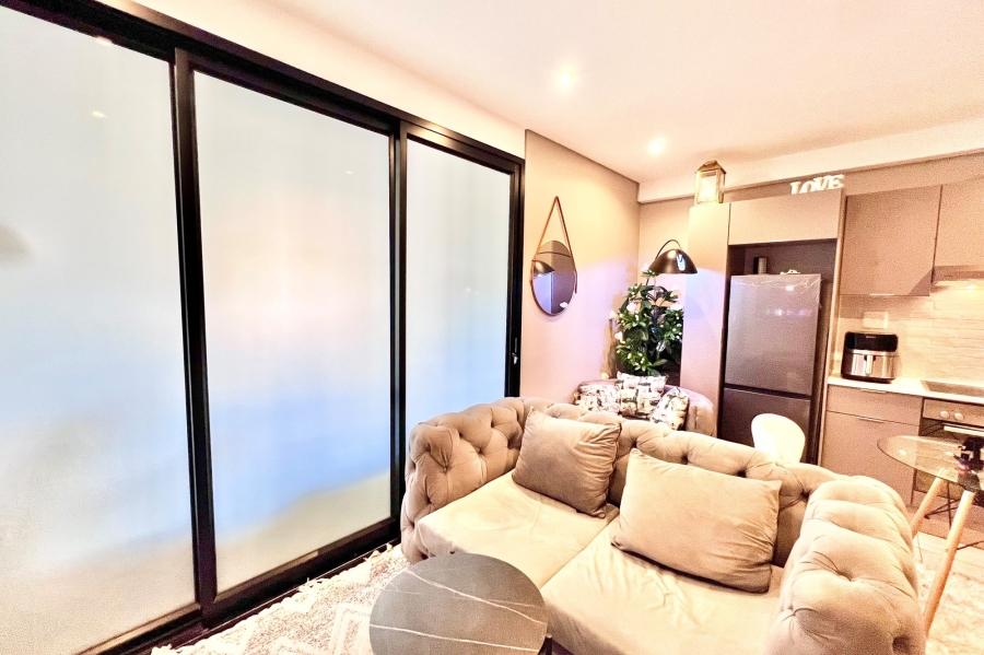 1 Bedroom Property for Sale in Sandown Gauteng