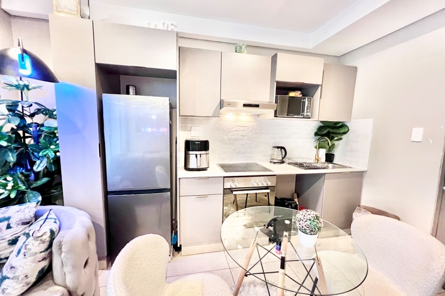 1 Bedroom Property for Sale in Sandown Gauteng