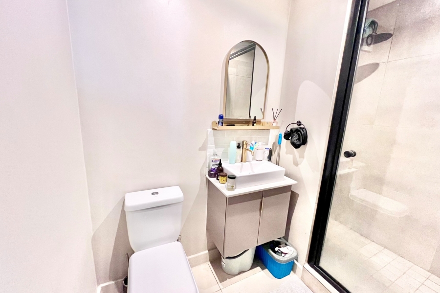 1 Bedroom Property for Sale in Sandown Gauteng