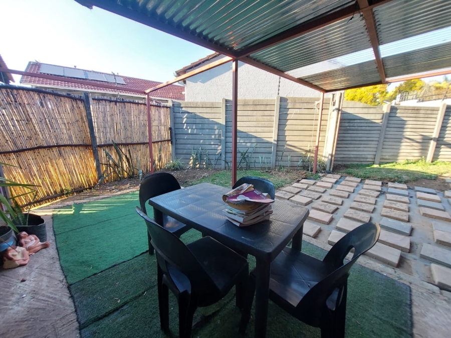 To Let 1 Bedroom Property for Rent in Kempton Park Ah Gauteng