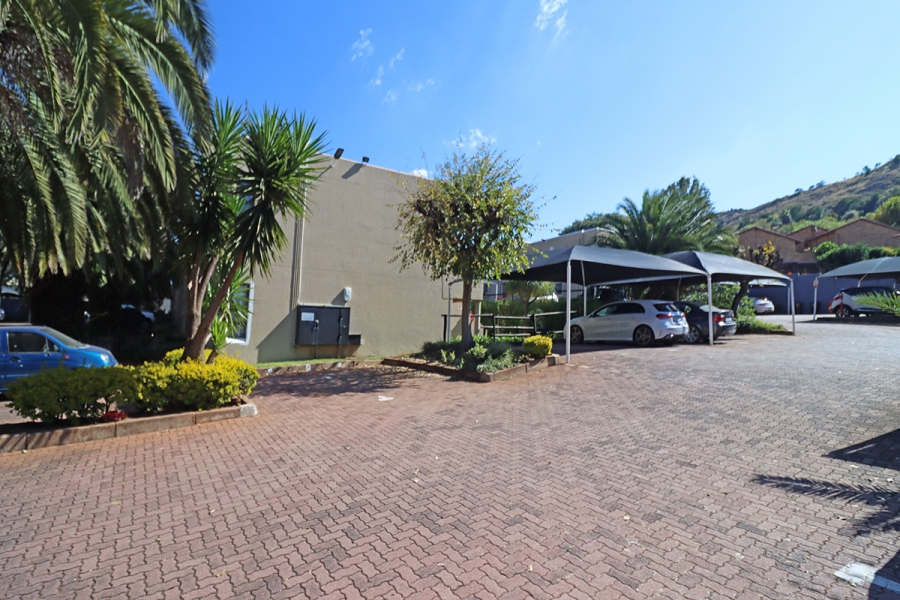 1 Bedroom Property for Sale in Bruma Gauteng