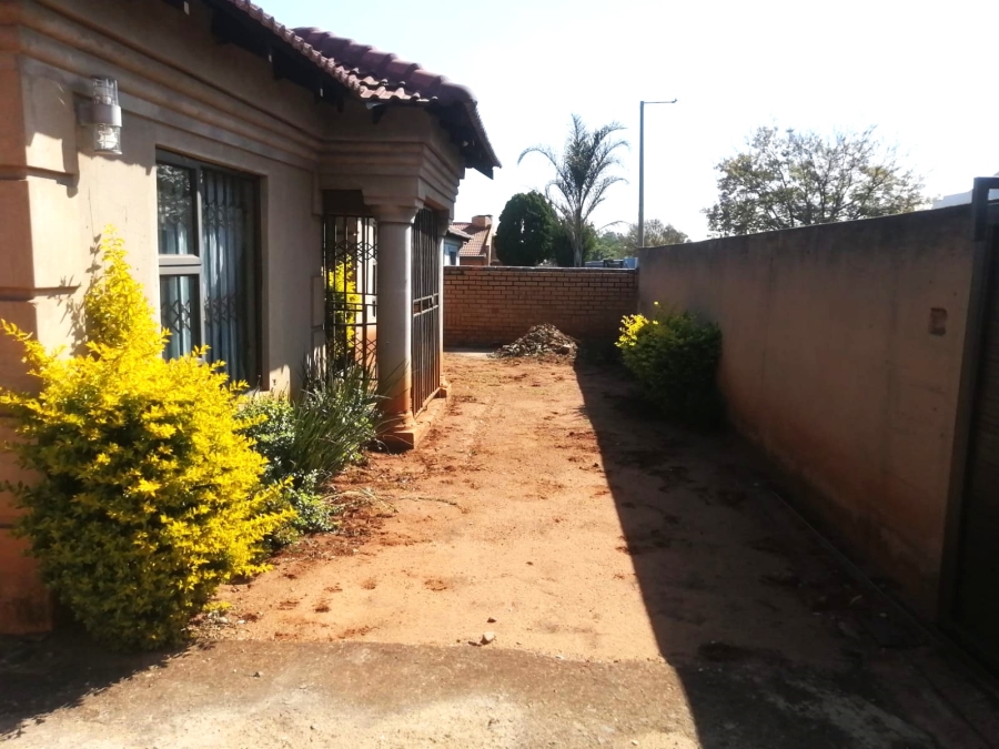 3 Bedroom Property for Sale in Spruit View Gauteng