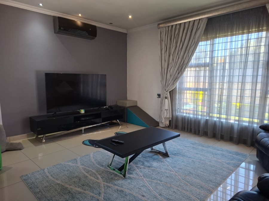 3 Bedroom Property for Sale in Lakefield Gauteng