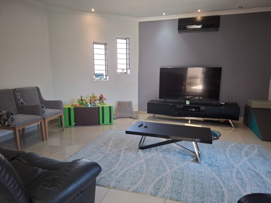 3 Bedroom Property for Sale in Lakefield Gauteng