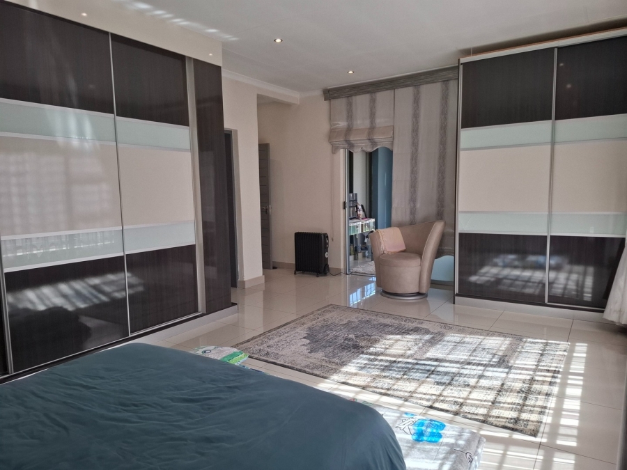 3 Bedroom Property for Sale in Lakefield Gauteng