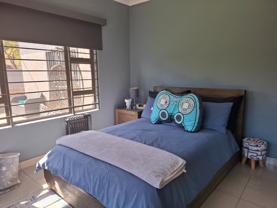 3 Bedroom Property for Sale in Lakefield Gauteng