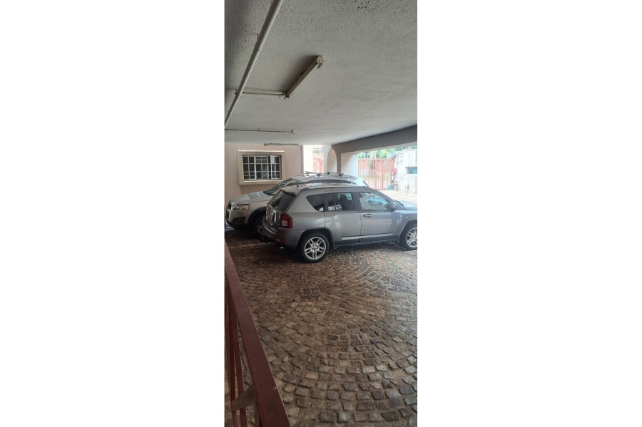 3 Bedroom Property for Sale in Corlett Gardens Gauteng