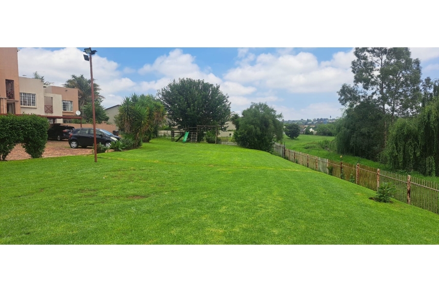 3 Bedroom Property for Sale in Corlett Gardens Gauteng