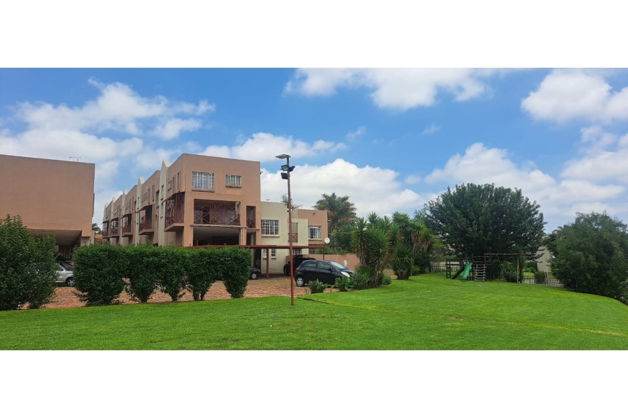 3 Bedroom Property for Sale in Corlett Gardens Gauteng