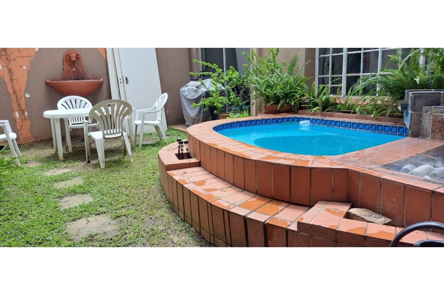 3 Bedroom Property for Sale in Corlett Gardens Gauteng