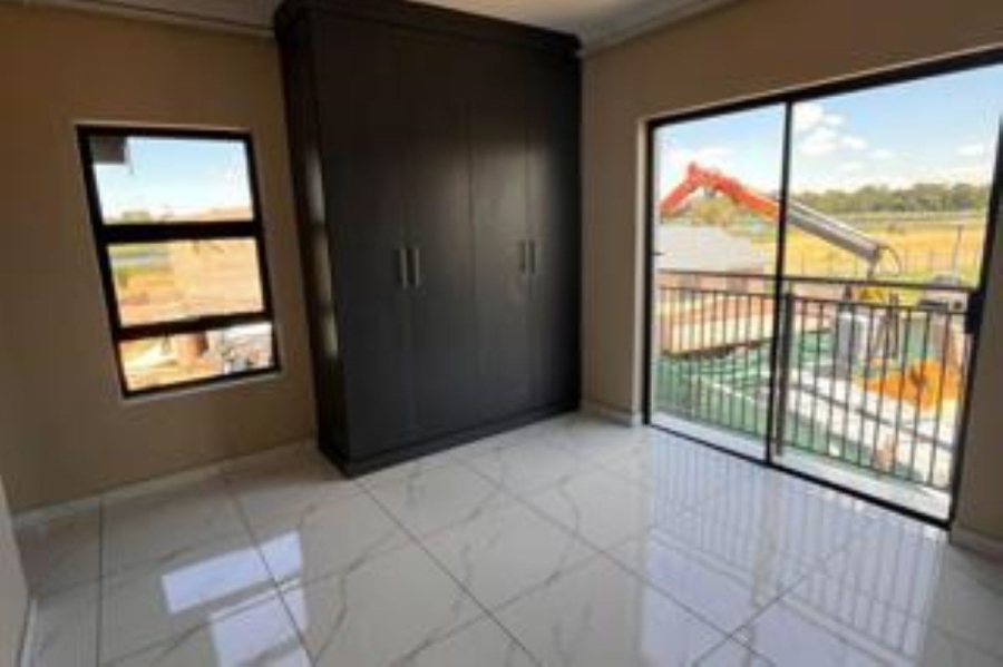 3 Bedroom Property for Sale in Parkdene Gauteng