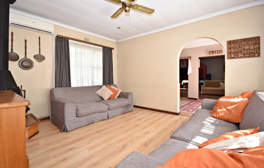 3 Bedroom Property for Sale in Bromhof Gauteng