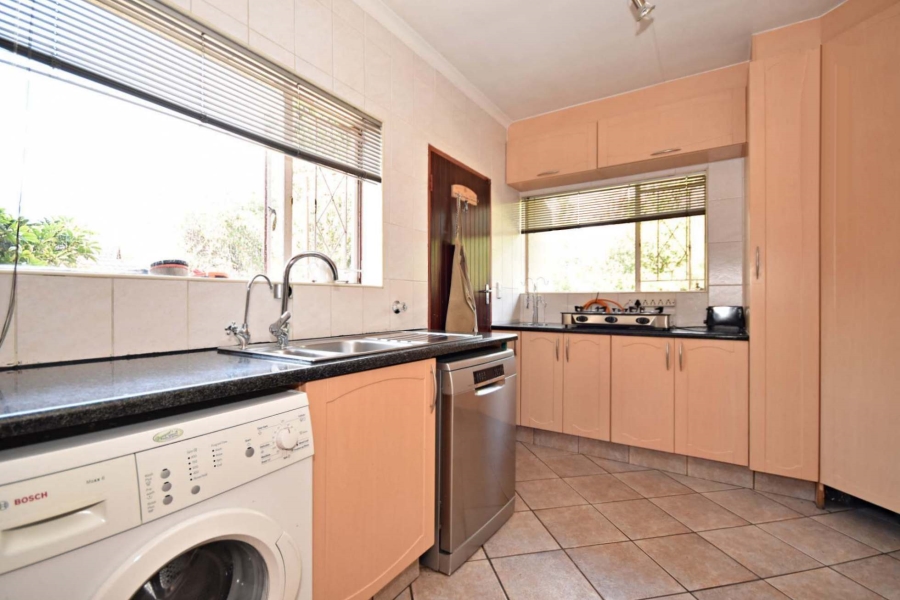 3 Bedroom Property for Sale in Bromhof Gauteng