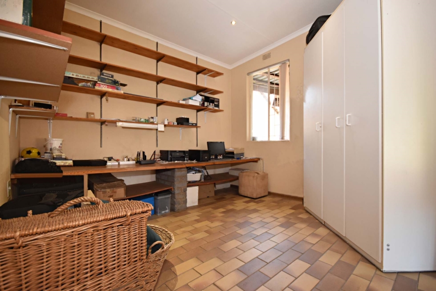 3 Bedroom Property for Sale in Bromhof Gauteng