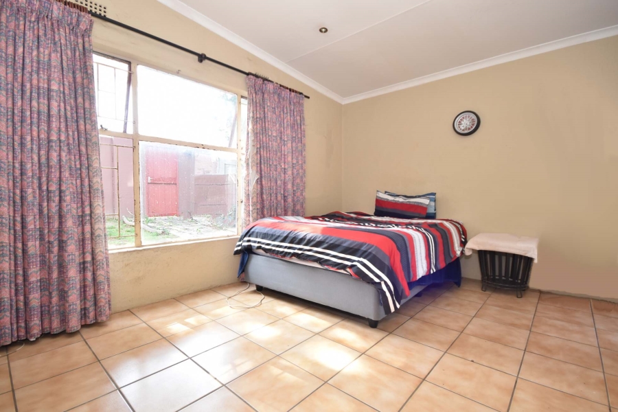 3 Bedroom Property for Sale in Bromhof Gauteng
