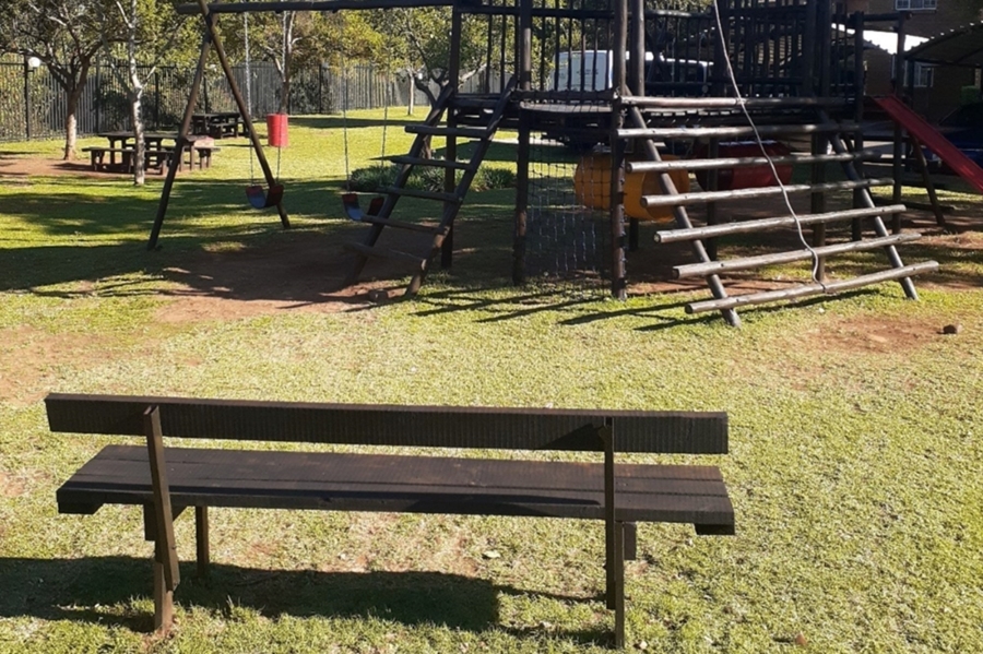 2 Bedroom Property for Sale in Annlin Gauteng
