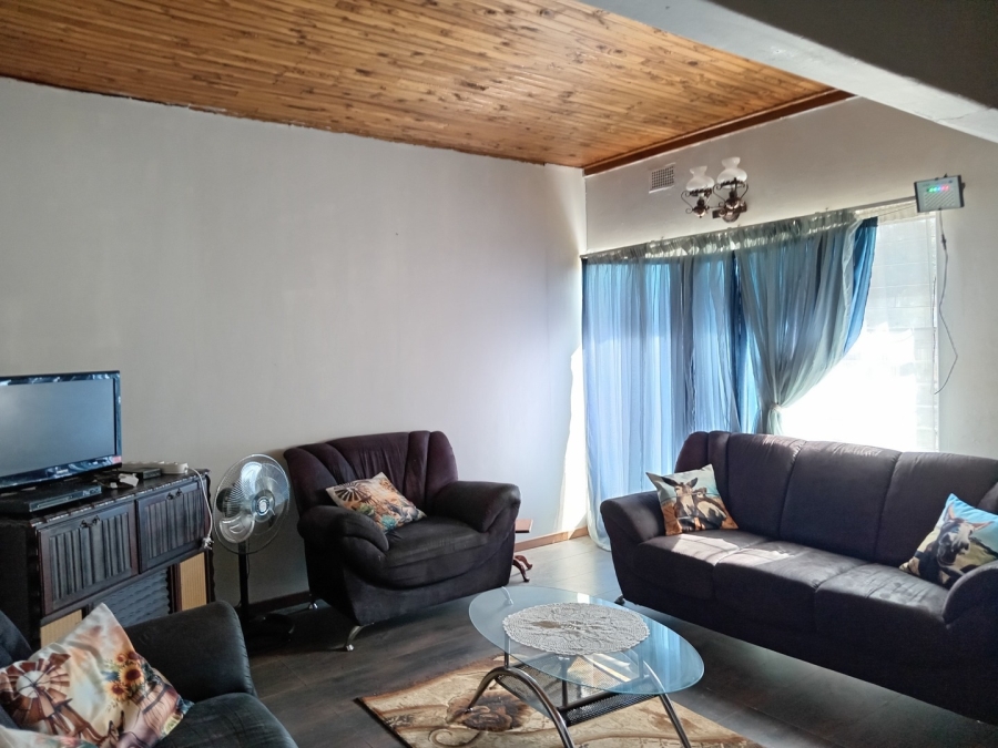 4 Bedroom Property for Sale in Rensburg Gauteng
