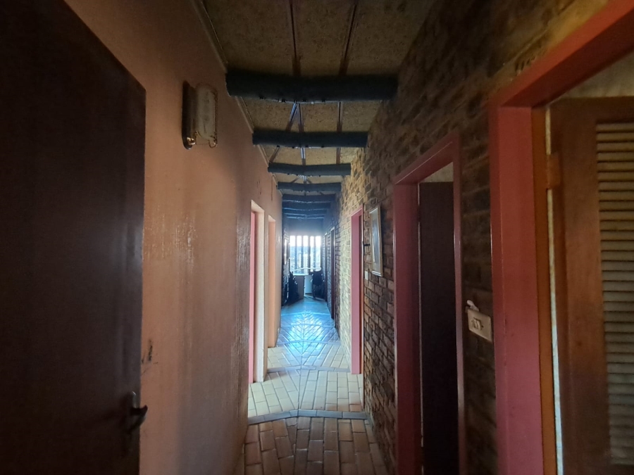 4 Bedroom Property for Sale in Glenvista Gauteng