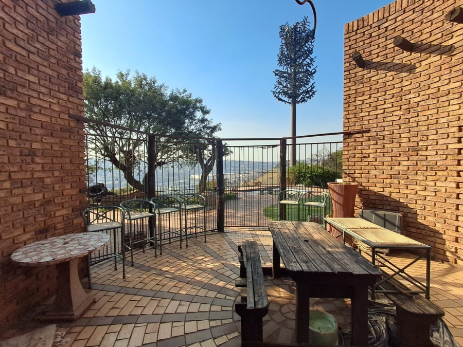 4 Bedroom Property for Sale in Glenvista Gauteng