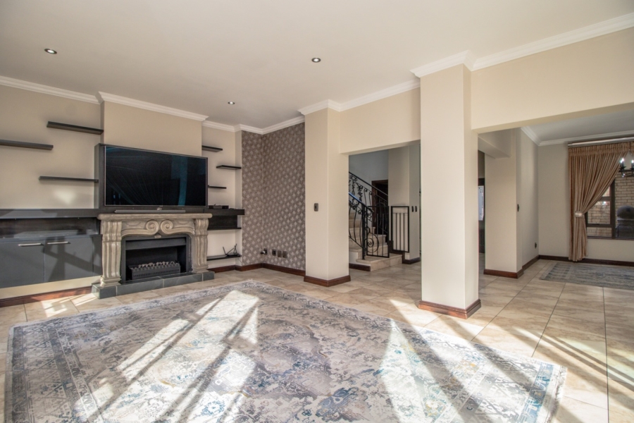 3 Bedroom Property for Sale in Lakefield Gauteng