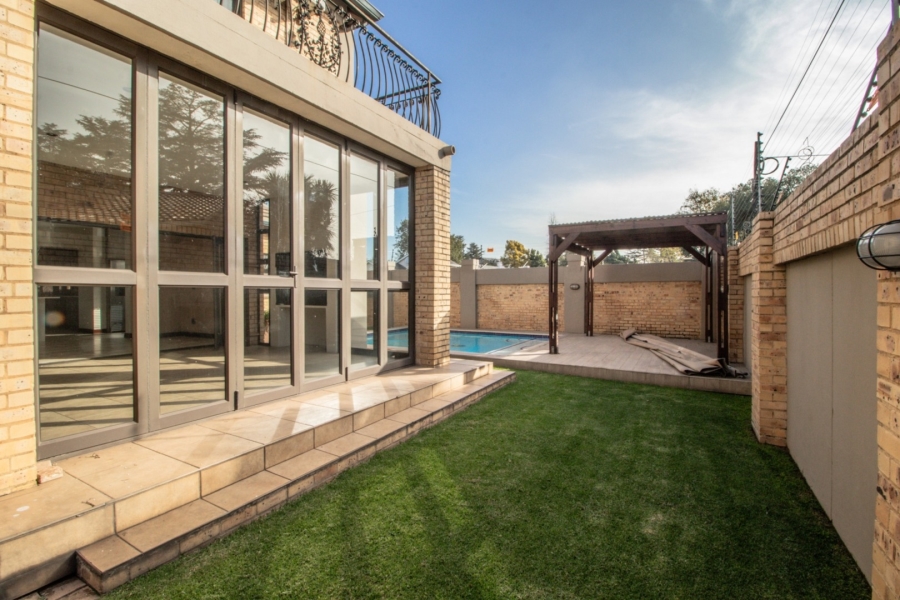 3 Bedroom Property for Sale in Lakefield Gauteng