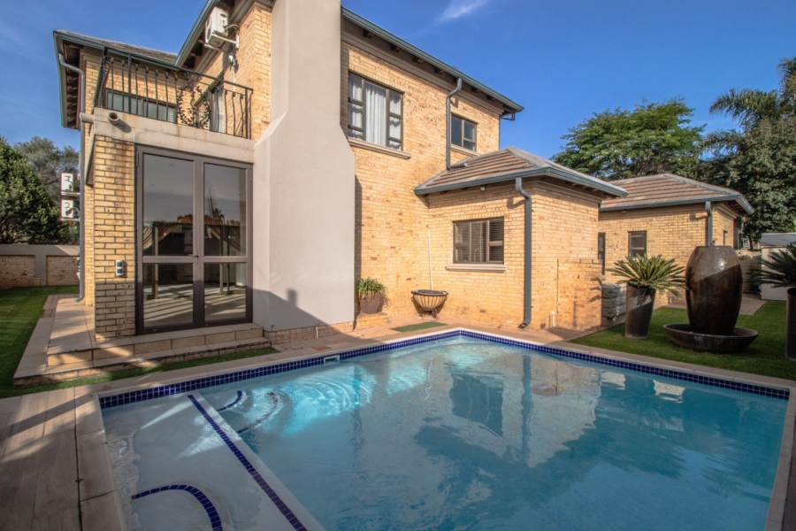 3 Bedroom Property for Sale in Lakefield Gauteng