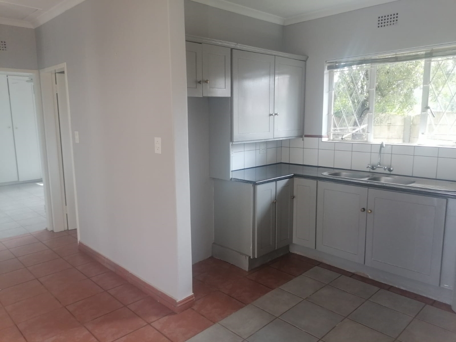 To Let 2 Bedroom Property for Rent in Horison Park Gauteng