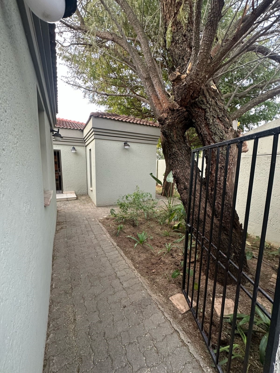 To Let 3 Bedroom Property for Rent in Edenburg Gauteng