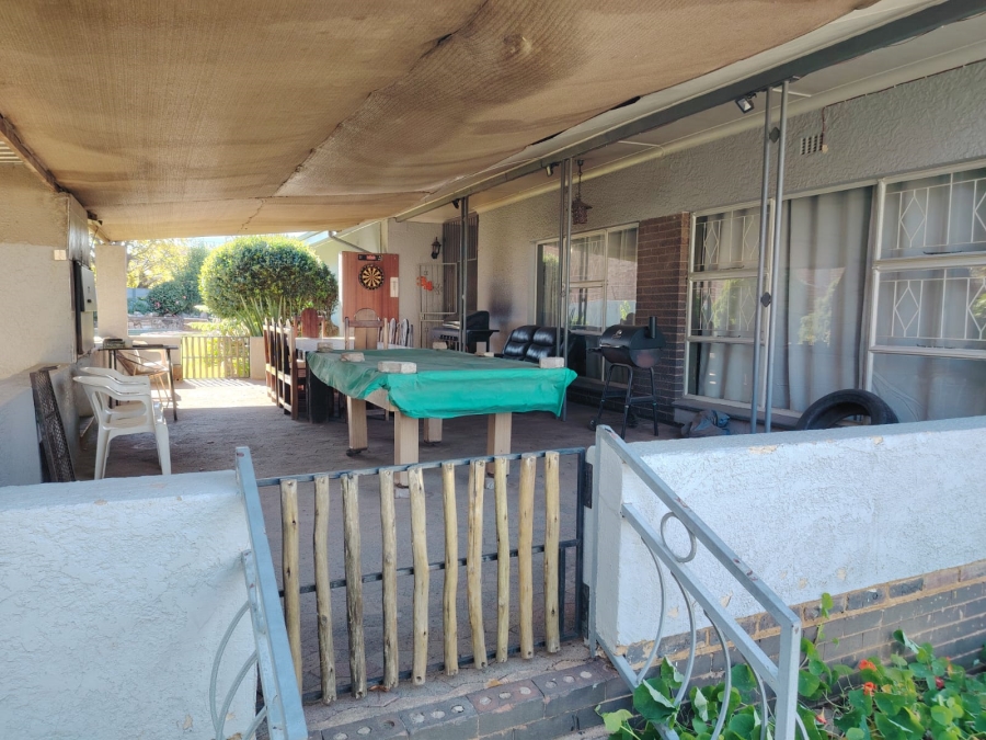 4 Bedroom Property for Sale in Greenhills Gauteng