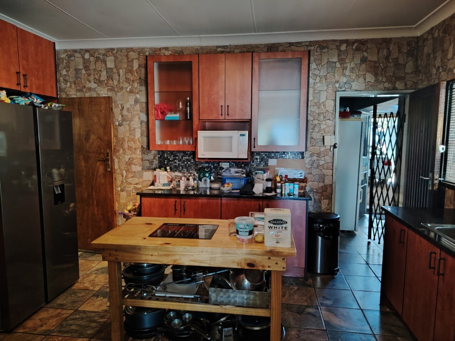 4 Bedroom Property for Sale in Greenhills Gauteng