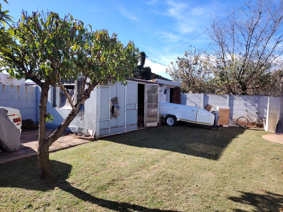 4 Bedroom Property for Sale in Greenhills Gauteng