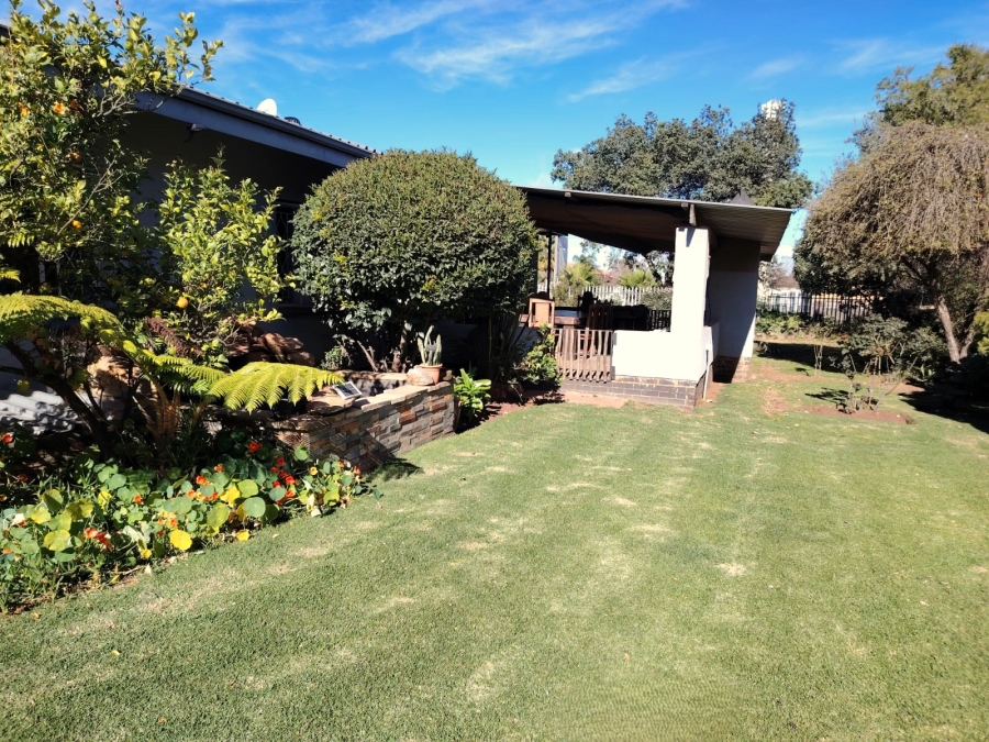 4 Bedroom Property for Sale in Greenhills Gauteng