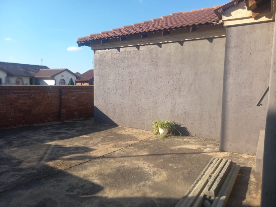 3 Bedroom Property for Sale in Hospital View Gauteng