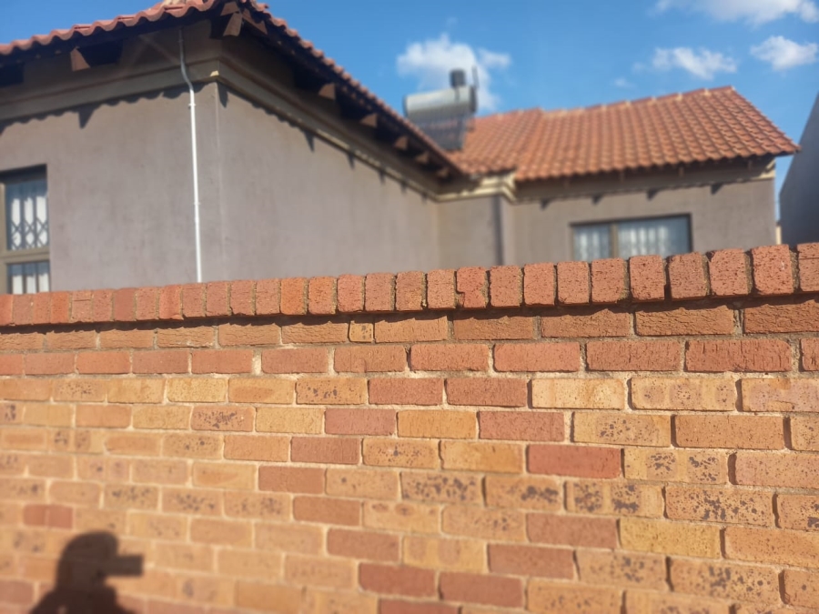 3 Bedroom Property for Sale in Hospital View Gauteng
