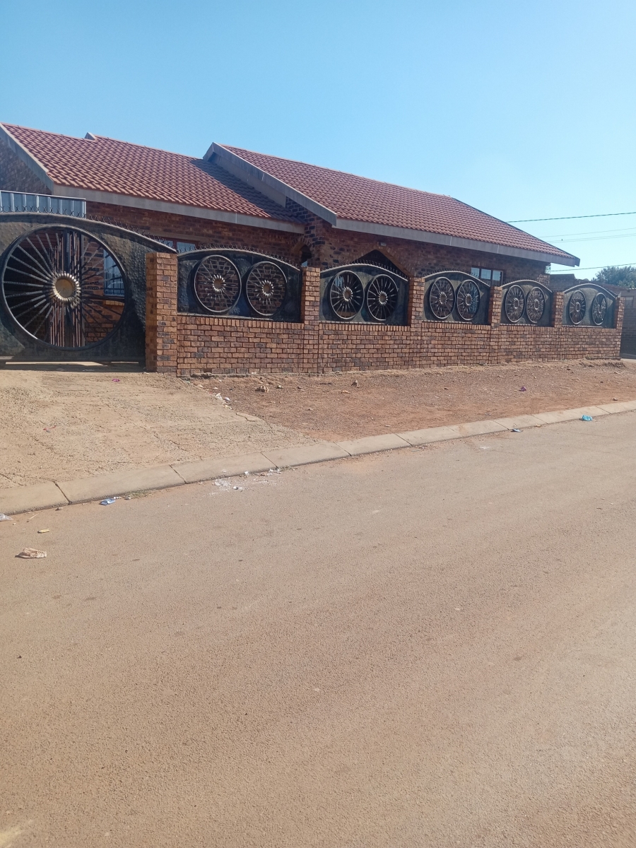 3 Bedroom Property for Sale in Orange Farm Gauteng