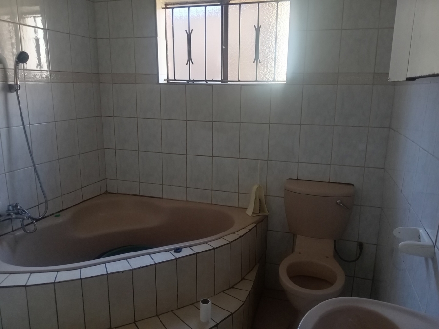 3 Bedroom Property for Sale in Orange Farm Gauteng
