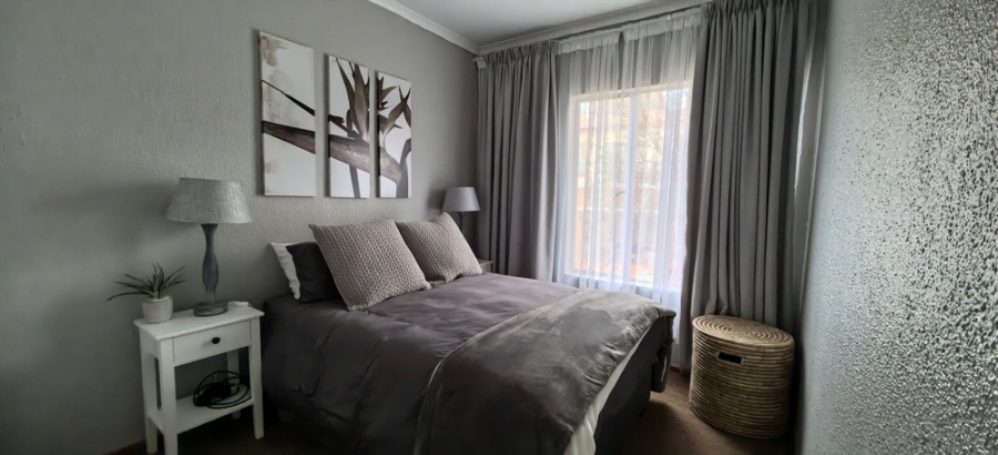 2 Bedroom Property for Sale in Willowbrook Gauteng