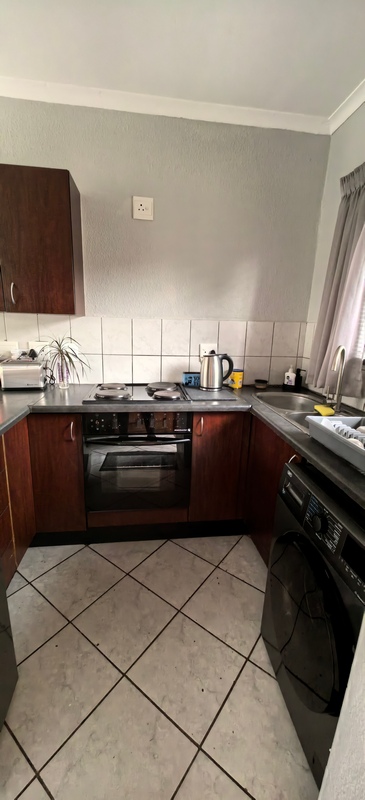 2 Bedroom Property for Sale in Willowbrook Gauteng