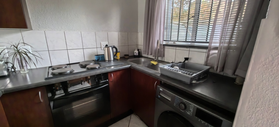 2 Bedroom Property for Sale in Willowbrook Gauteng