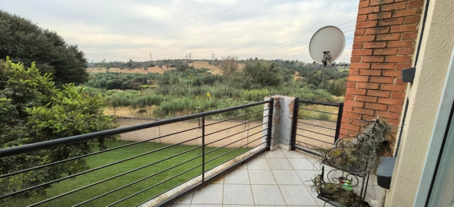 2 Bedroom Property for Sale in Willowbrook Gauteng