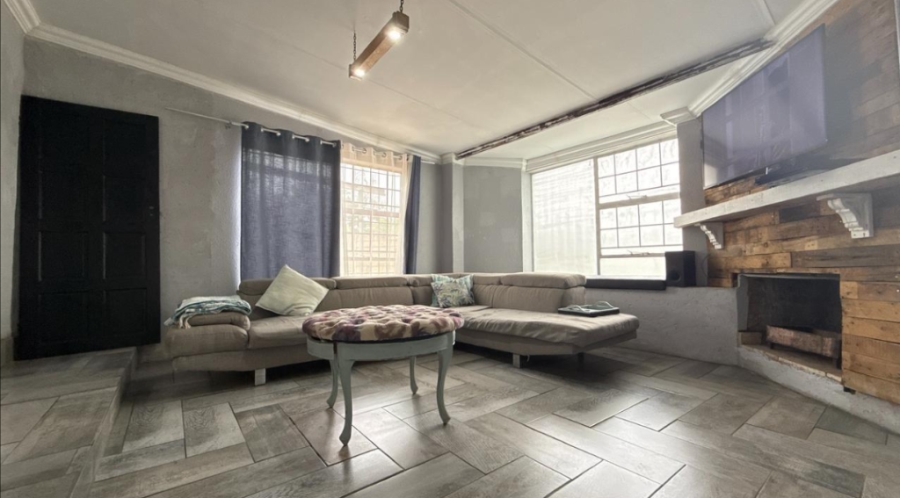 3 Bedroom Property for Sale in Albertsdal Gauteng