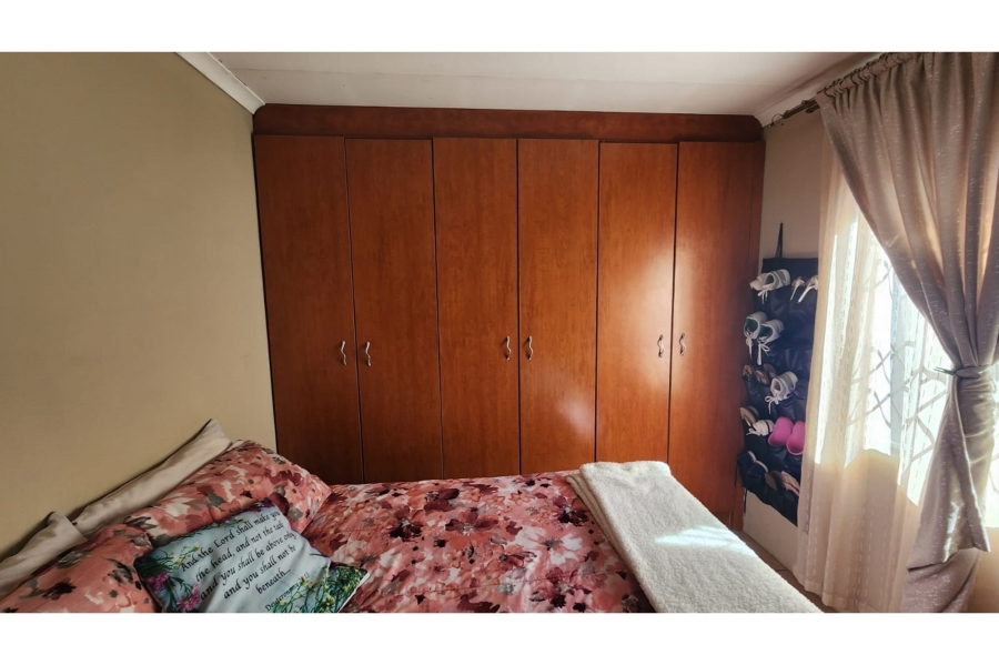 3 Bedroom Property for Sale in Windmill Park Gauteng