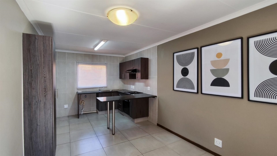 1 Bedroom Property for Sale in Kenleaf Gauteng