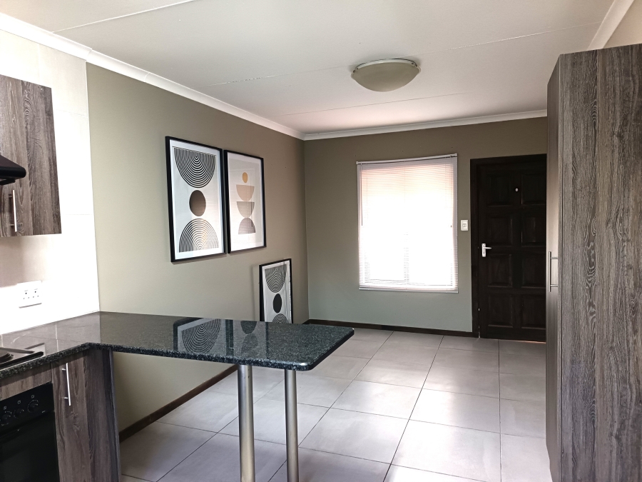 1 Bedroom Property for Sale in Kenleaf Gauteng