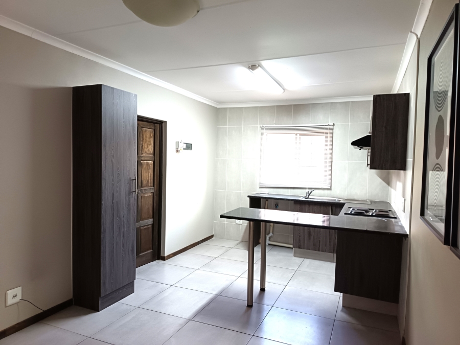 1 Bedroom Property for Sale in Kenleaf Gauteng