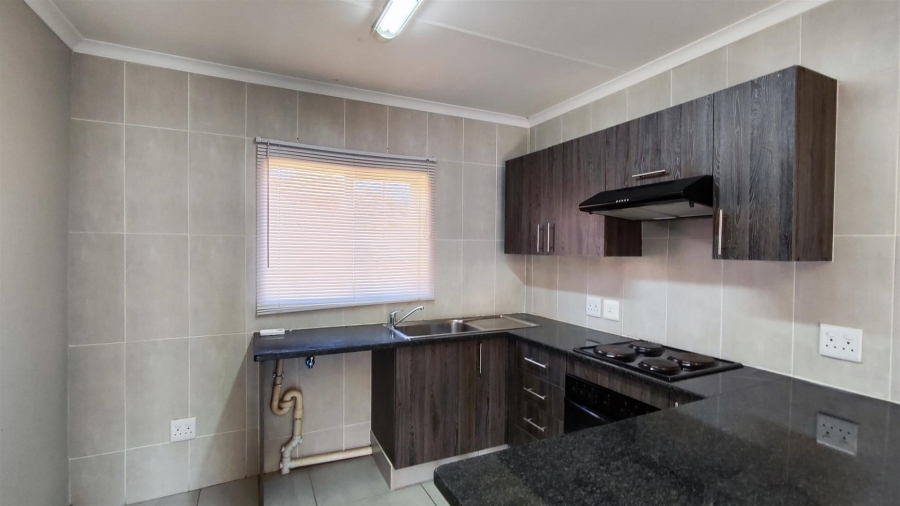 1 Bedroom Property for Sale in Kenleaf Gauteng