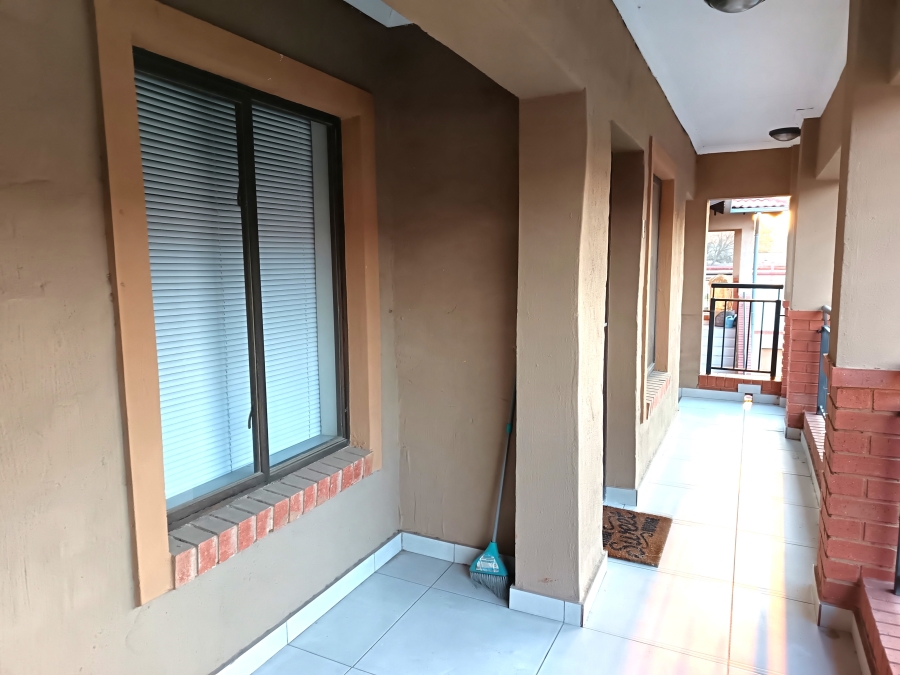 1 Bedroom Property for Sale in Kenleaf Gauteng