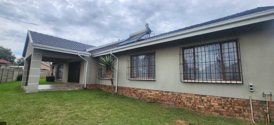 3 Bedroom Property for Sale in Brackenhurst Gauteng