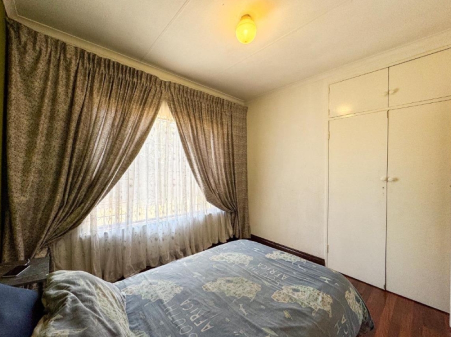 3 Bedroom Property for Sale in Brackenhurst Gauteng